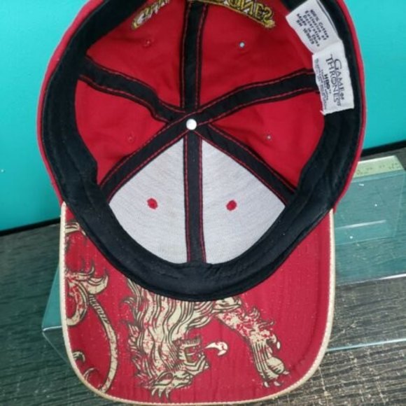 Game Of Thrones Hat “Hear Me Roar” Lannister Adjustable Cap Red And Gold - Picture 8 of 10
